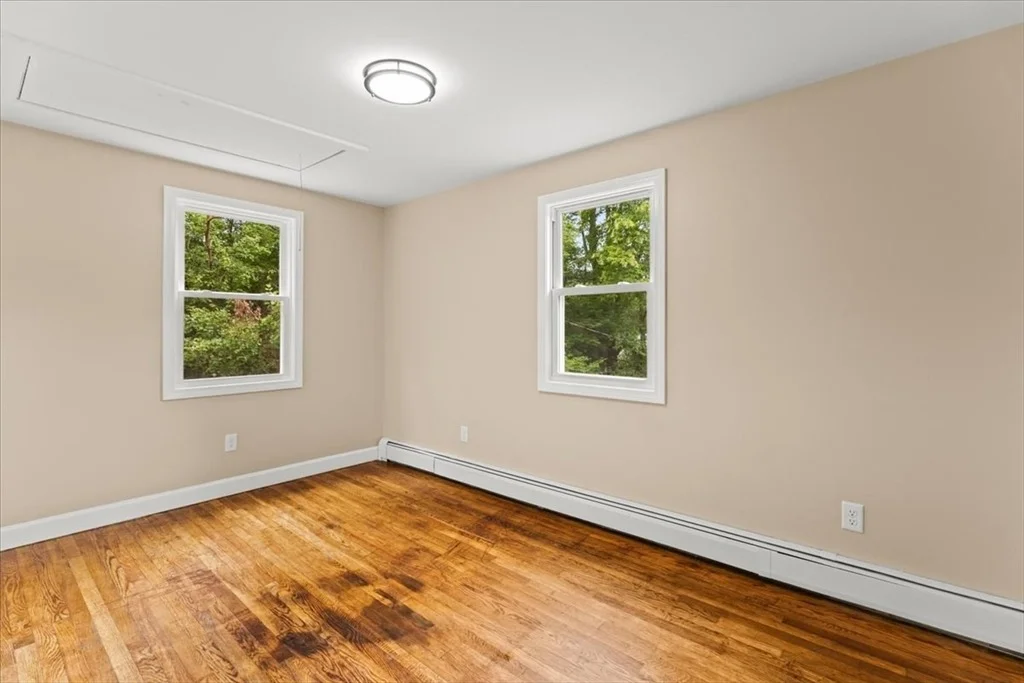 Photo of 4 Simmons St