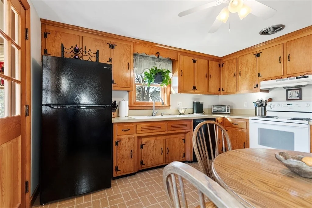 Photo of 14 Meadow Brook Road