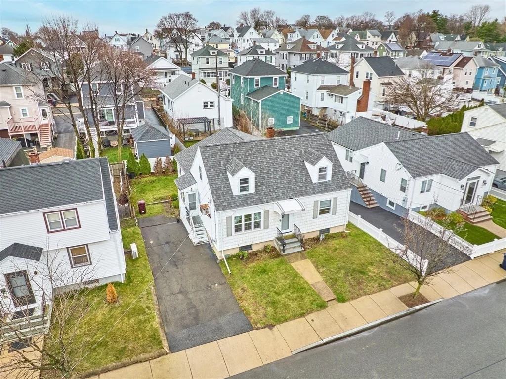Photo of 32 Abbott Ave