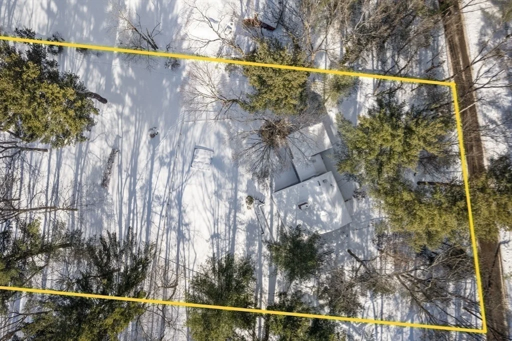 Photo of 77 Old County Rd.