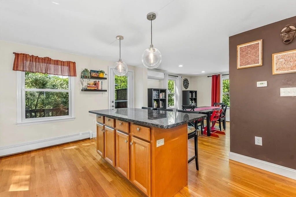 Photo of 33 Overlook Ave