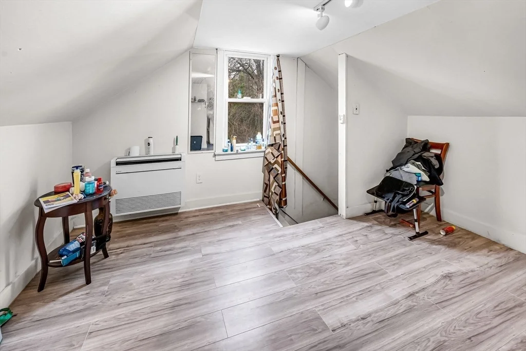 Photo of 17 Oak St
