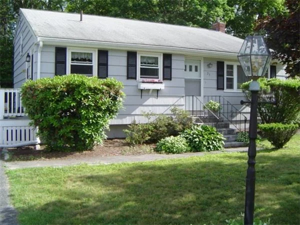 Photo of 75 Maplewood Circle