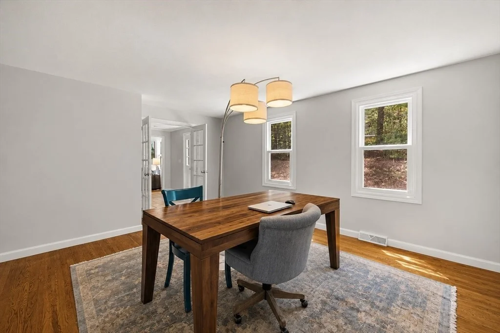 Photo of 74 Lakeview Rd