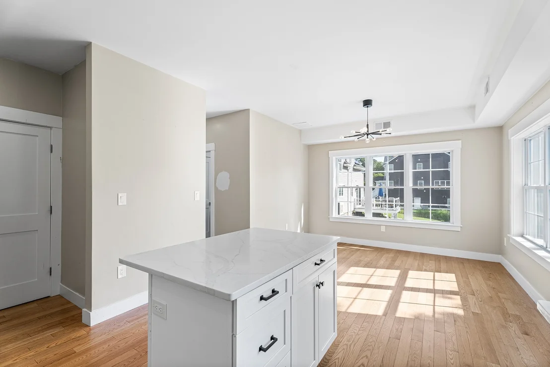 Photo of 32 Valmor St