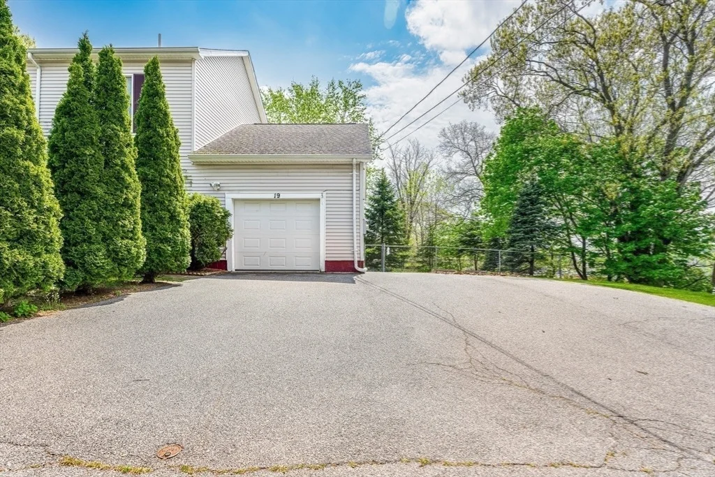 Photo of 19 Pinehurst Ave