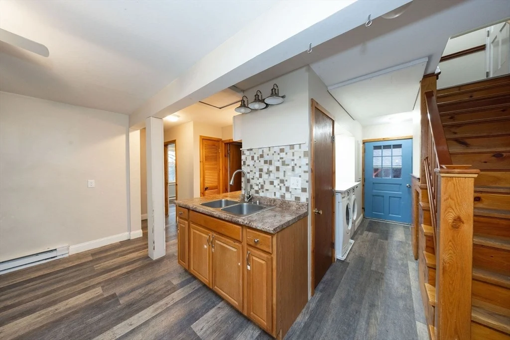 Photo of 411 Dennison Dr
