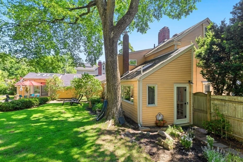 Photo of 359 Western Ave