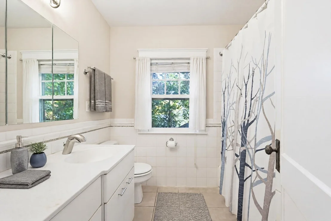 Photo of 76 Brantwood Rd