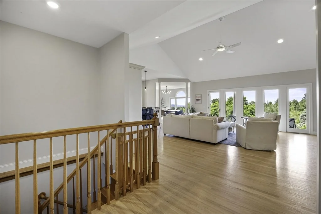 Photo of 27 Spring Hill Rd
