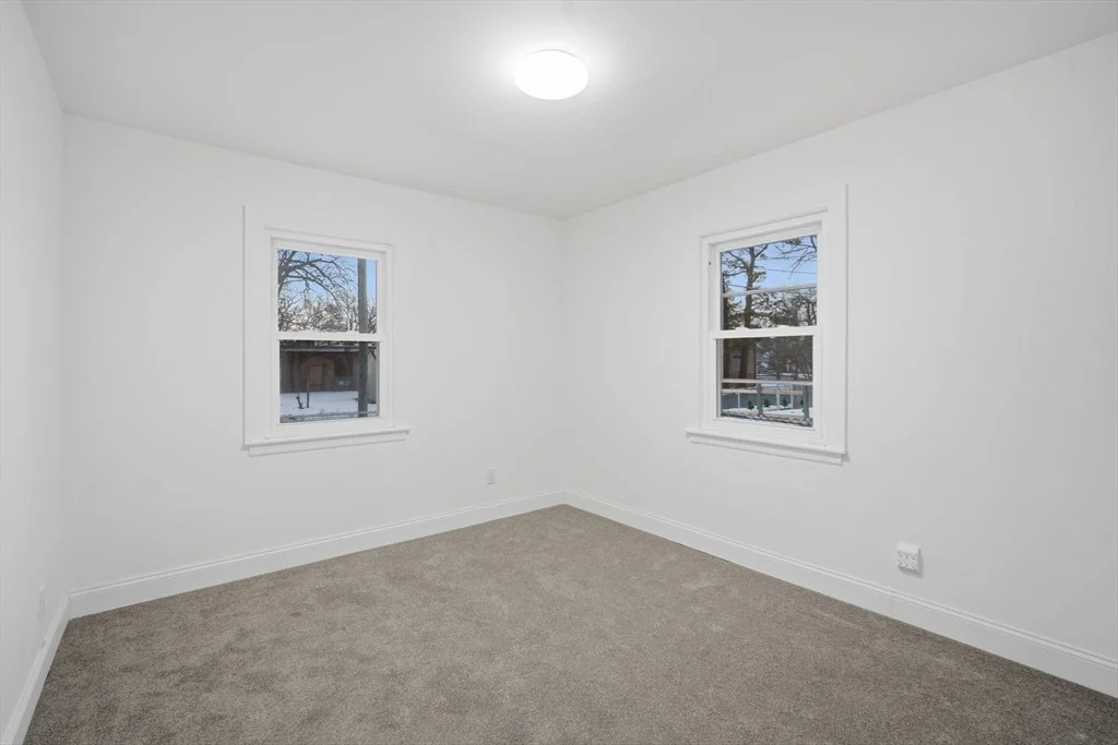 Photo of 25 Pheland St