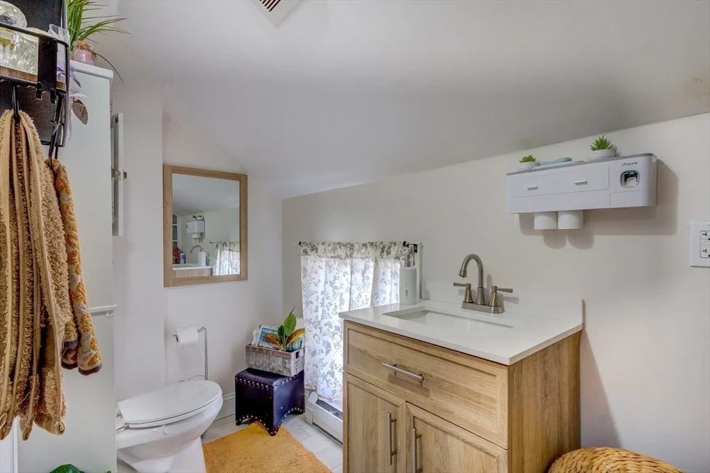 Photo of 546 Snell St