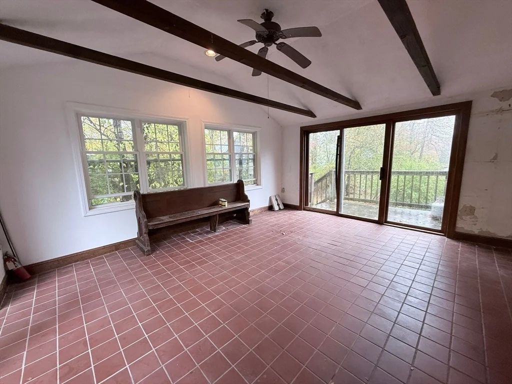 Photo of 9 Robin Road