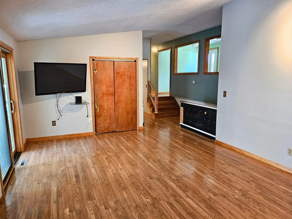 Photo of 5 Stanford Cir