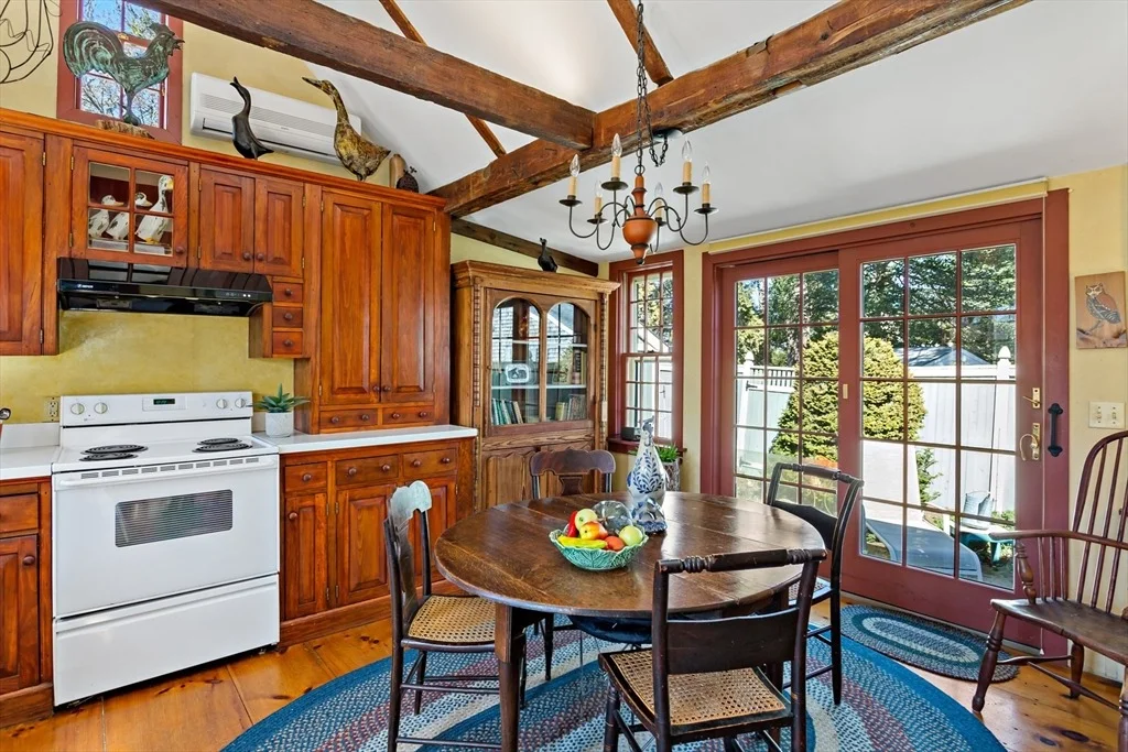 Photo of 303 Phinney's Lane
