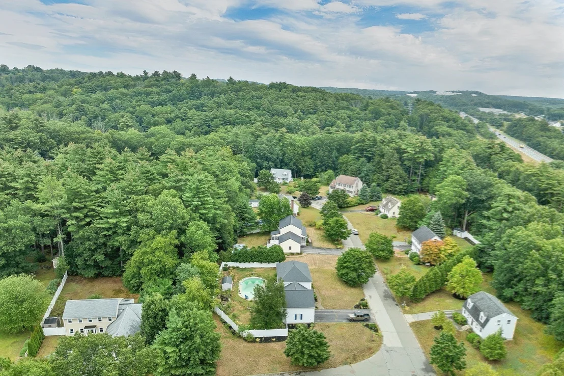 Photo of 14 Burnside Ln
