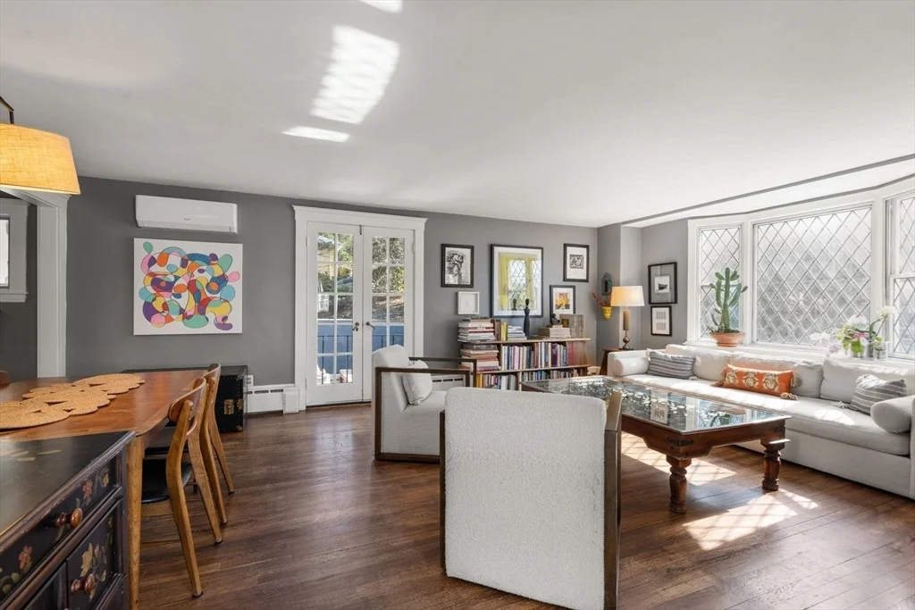 Photo of 12 Wareland Rd
