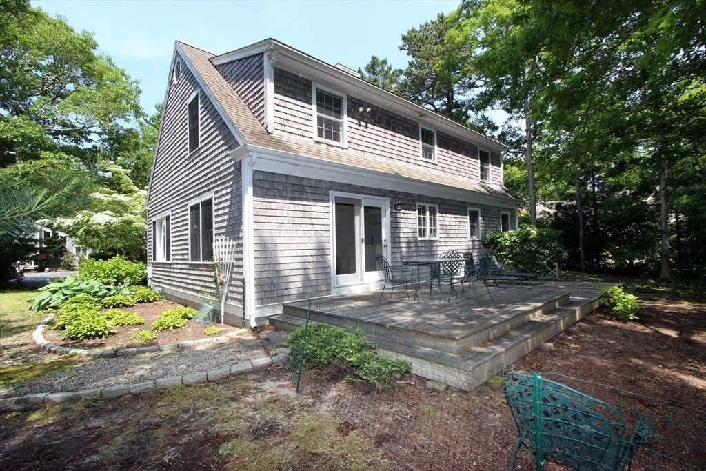 Photo of 18 Periwinkle Ln