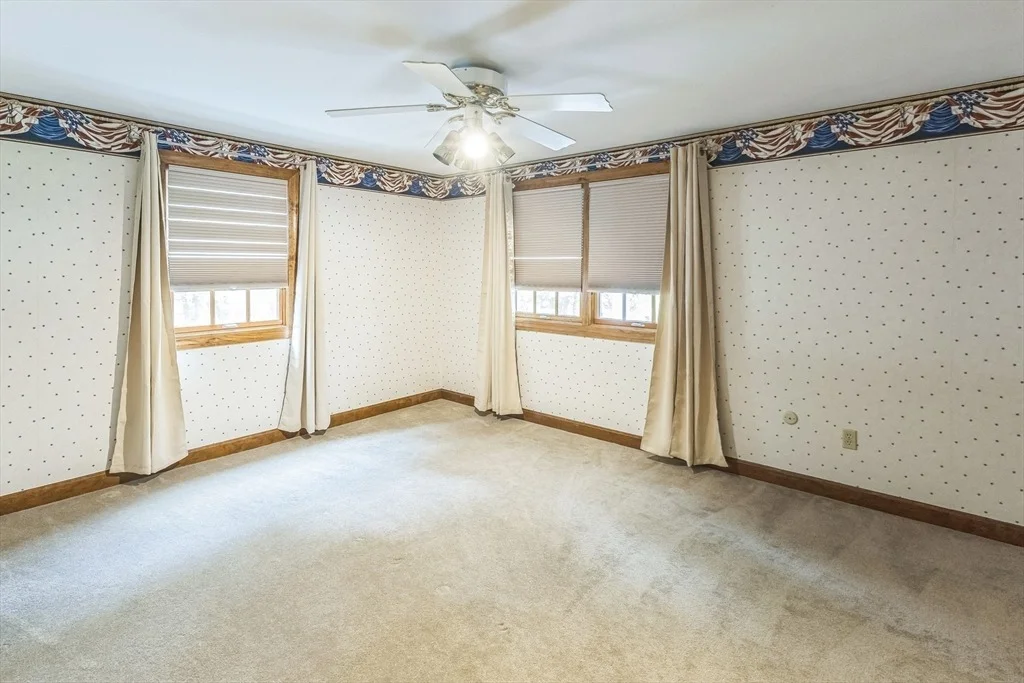 Photo of 37 Colonial Way