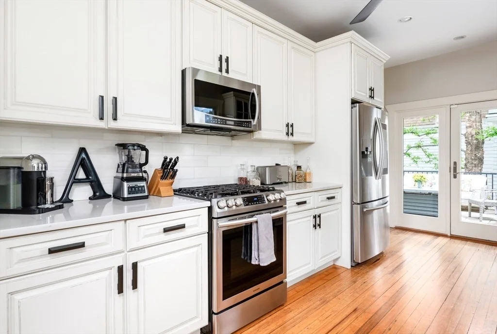 Photo of 46 Holbrook Ave