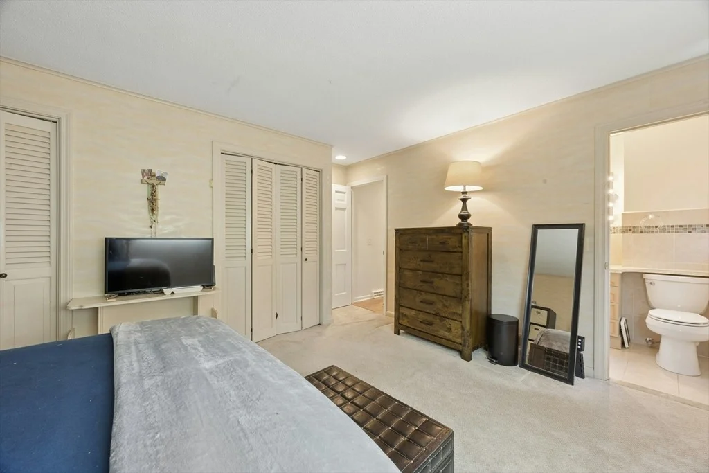 Photo of 19 Hickory Drive