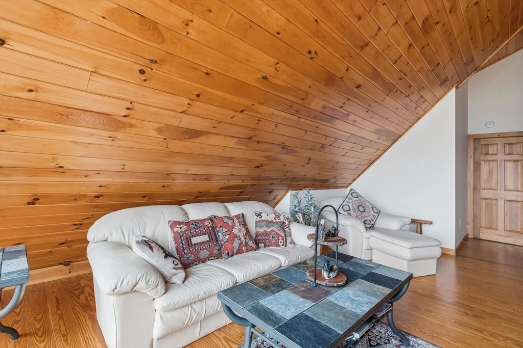 Photo of 139 Ledgeview Shore Dr