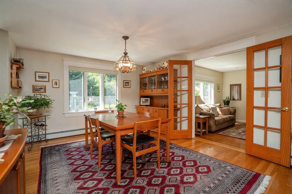 Photo of 18 River Rd
