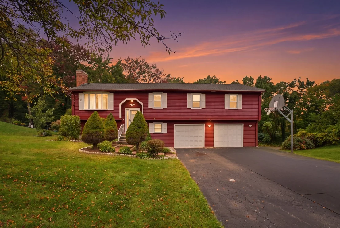 Photo of 131 Beacon Hill Rd