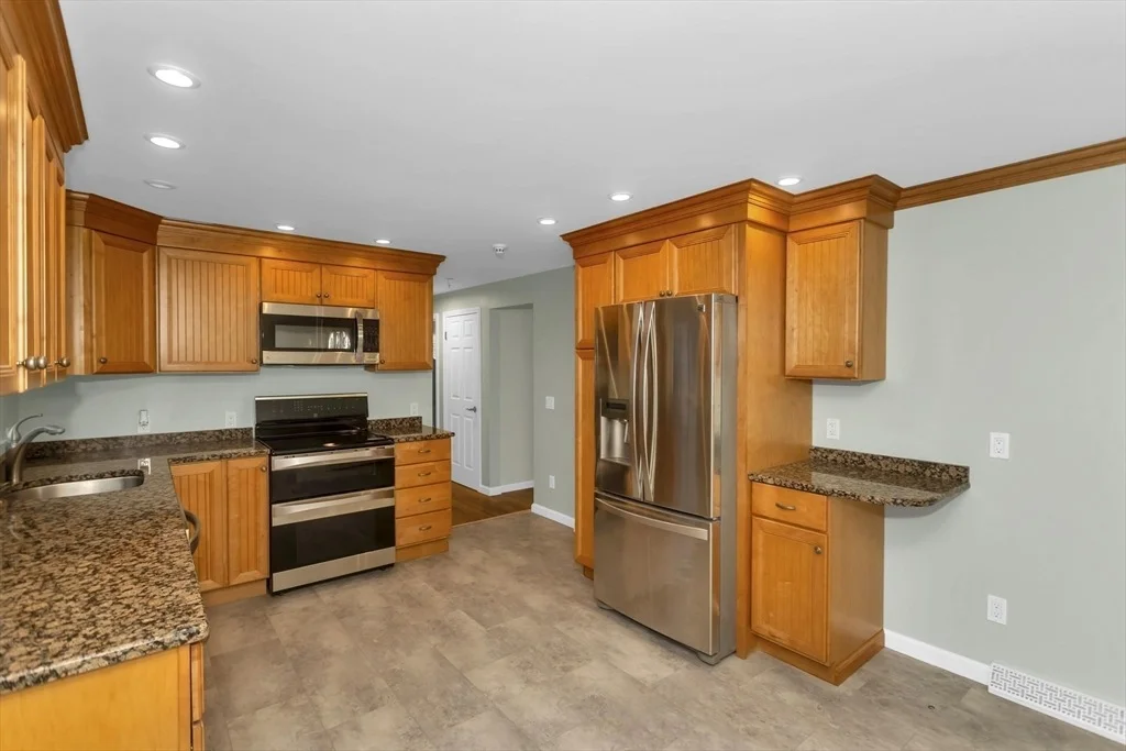 Photo of 192 Gardens Dr