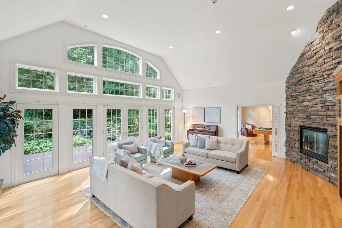 Photo of 24 Davis Rd
