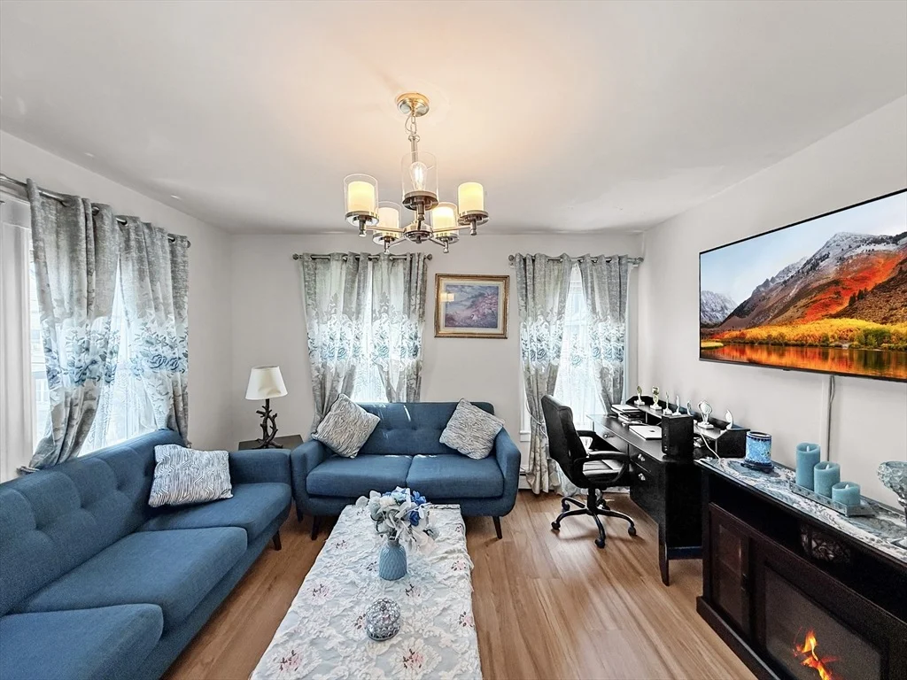 Photo of 76 Baldwin Ave