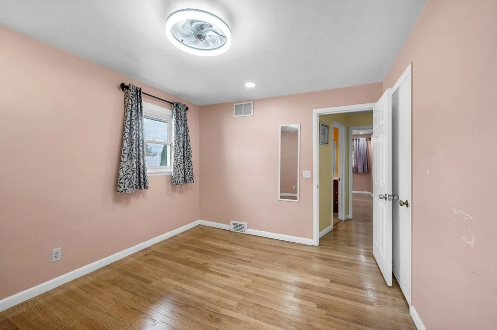 Photo of 72 Paulson Dr