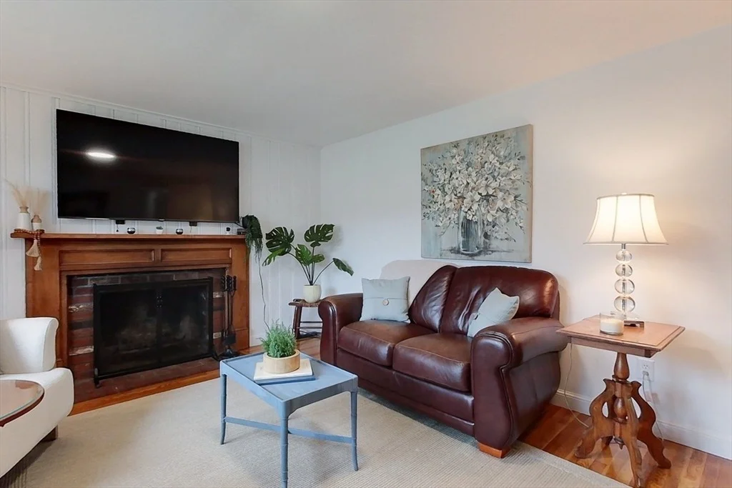 Photo of 132 Oak Ridge Dr