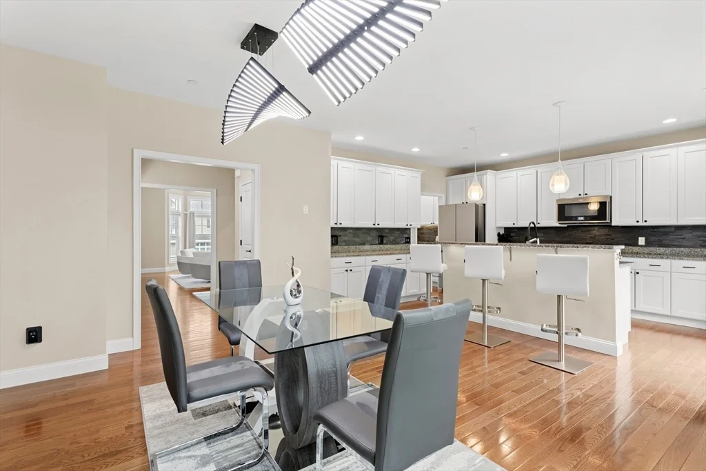 Photo of Unit B at 5 Manor Dr