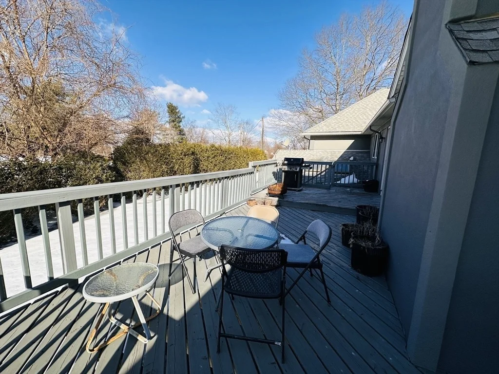 Photo of 8 Alexander Dr