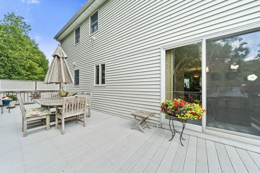 Photo of 31 Emerald Dr