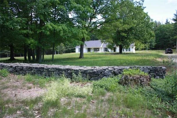 Photo of 945 Old Dana Rd
