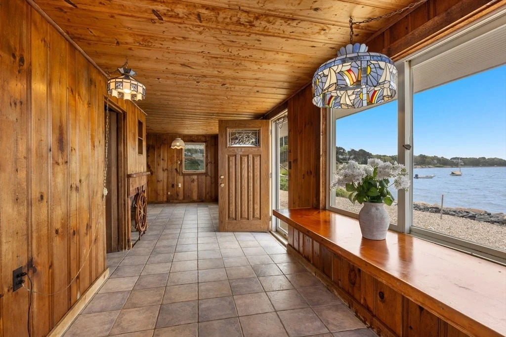 Photo of 41 Seconsett Island Rd