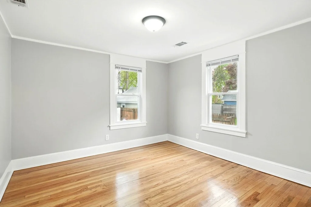 Photo of 26 Dwight Rd