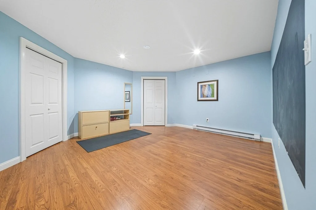 Photo of 6 Bittersweet Ln