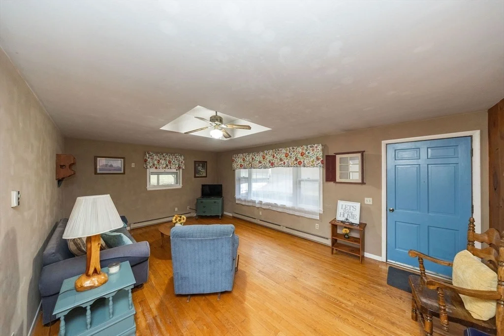 Photo of 411 Dennison Dr