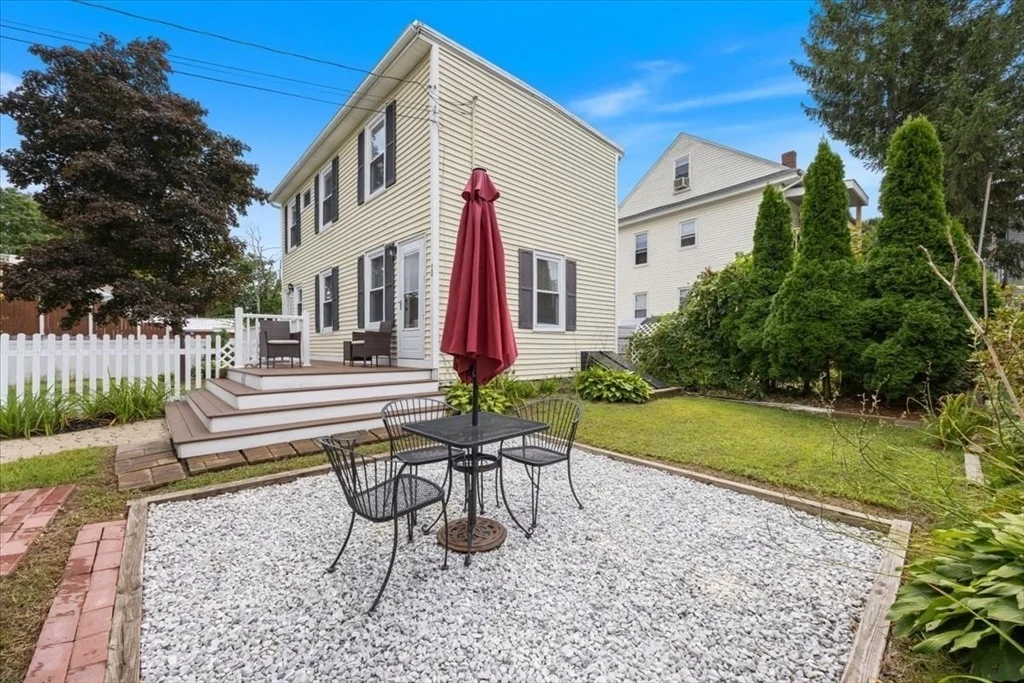 Photo of 90 Middlesex St