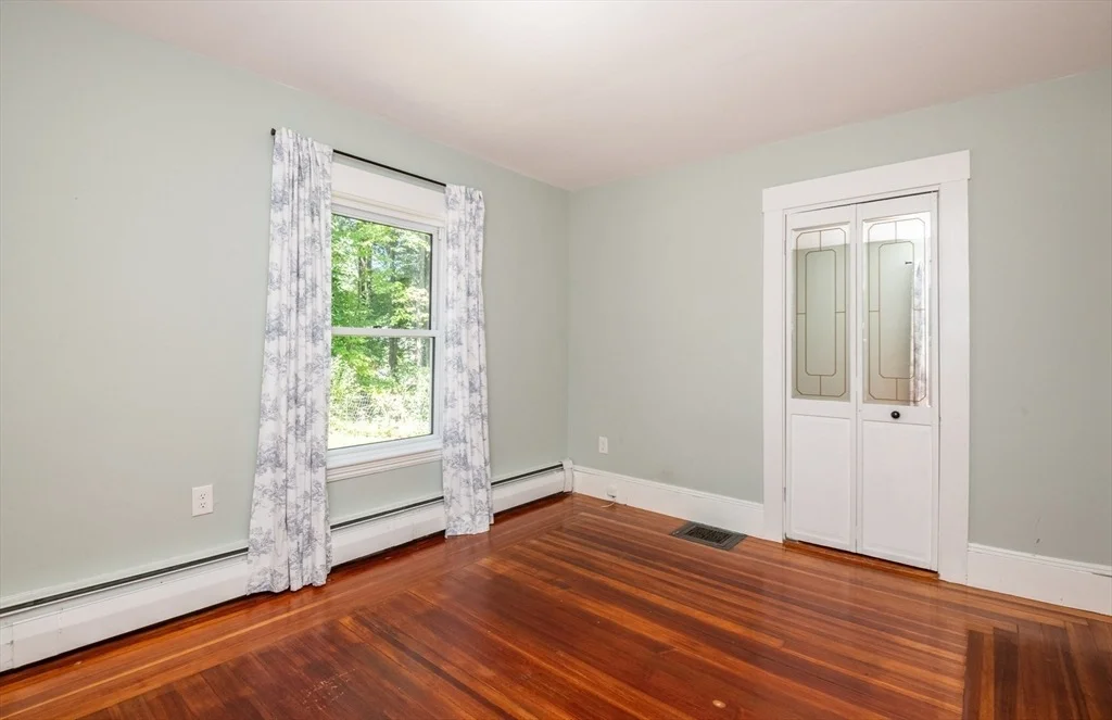 Photo of 34 Lowell Road