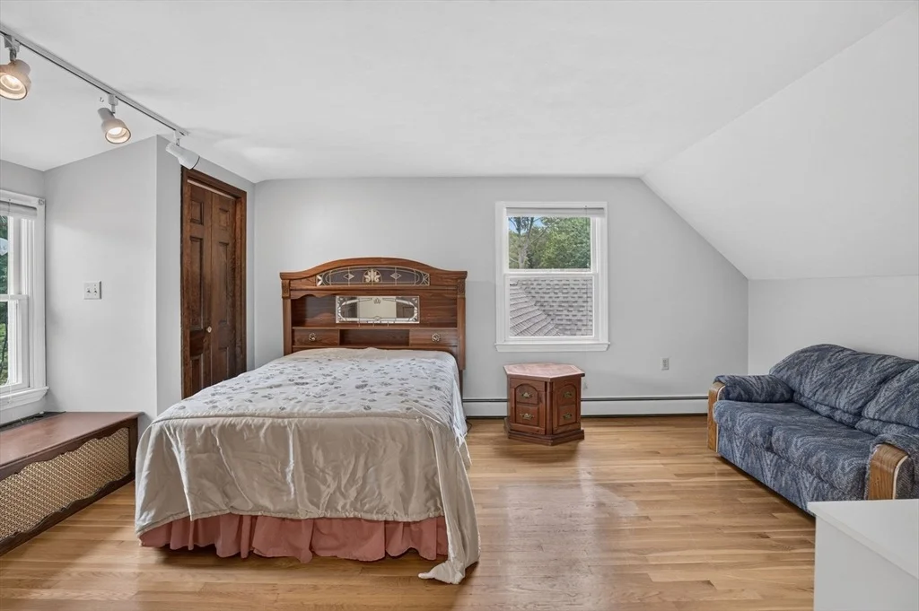 Photo of 8 Marion Ave