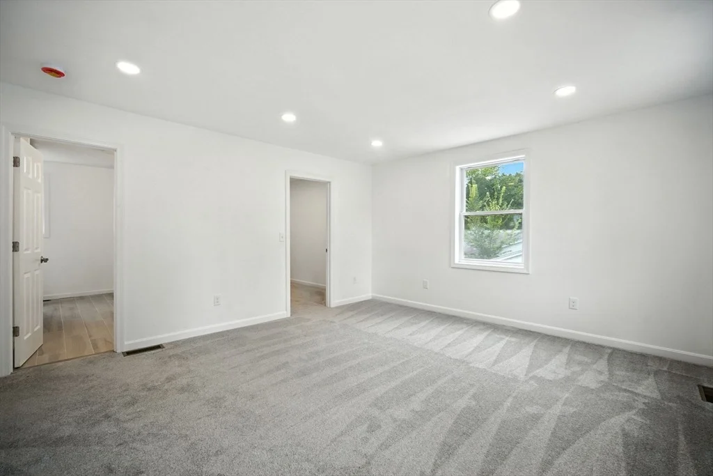 Photo of 150 Seymour Ave