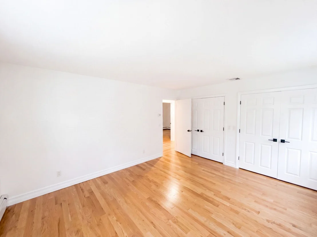 Photo of 18 Sherwood Dr