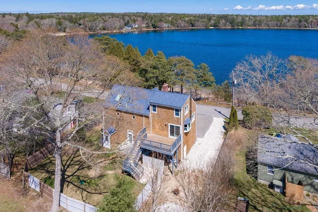 Photo of 251 Lakeside Drive