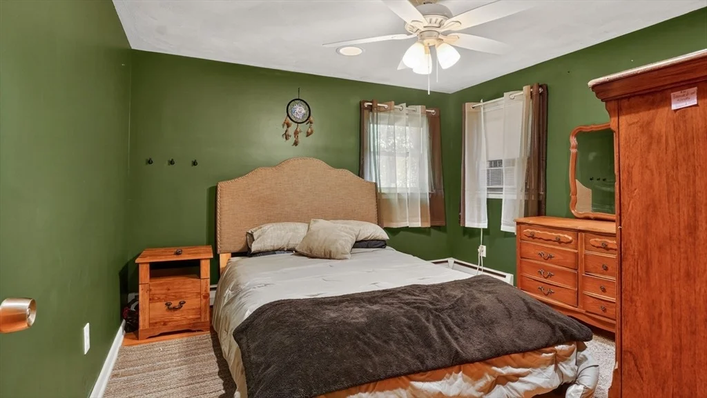 Photo of 31 Shaker Rd