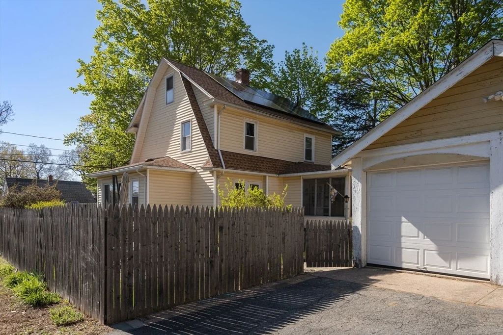 Photo of 217 Ellsworth Ave