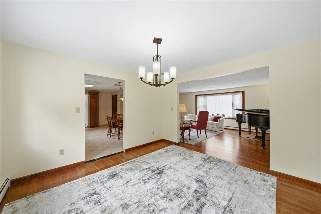 Photo of 12 Thomas Cir